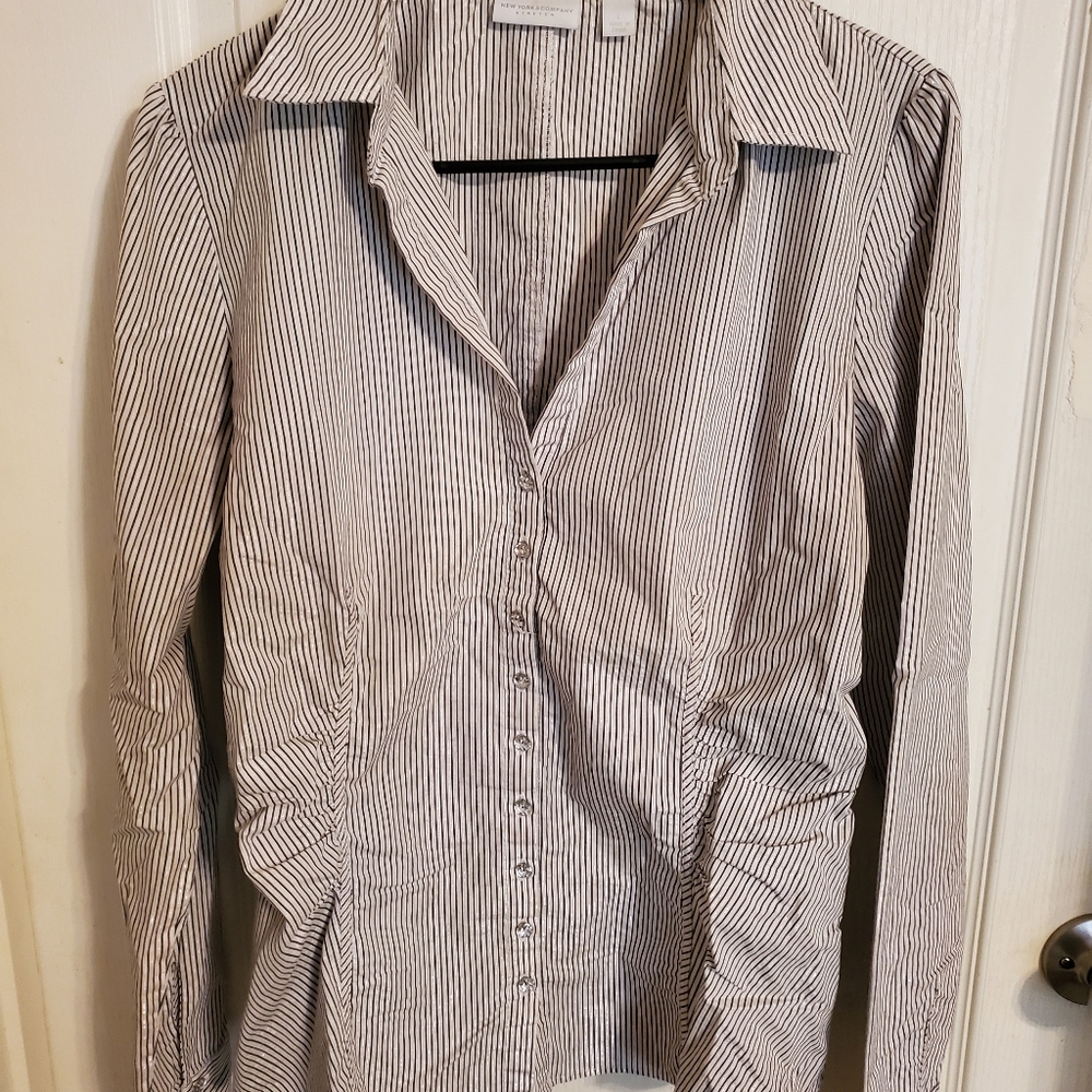NY & Company shirt